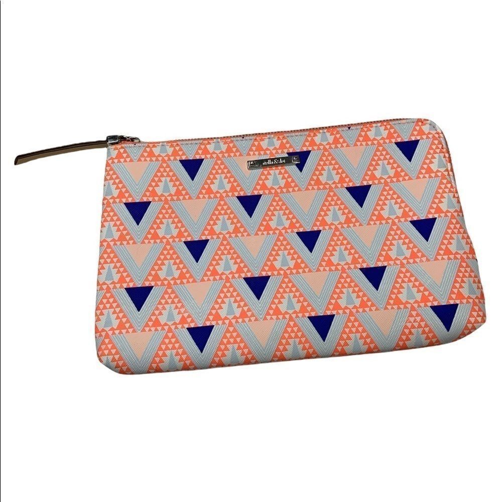 𝅺stella & Dot Geo Printed Clutch
